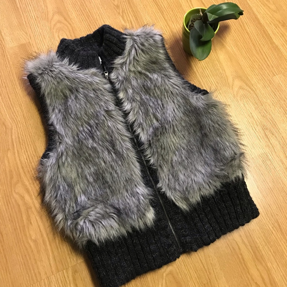 Loft Faux Fur lined sweater vest Size XS/S